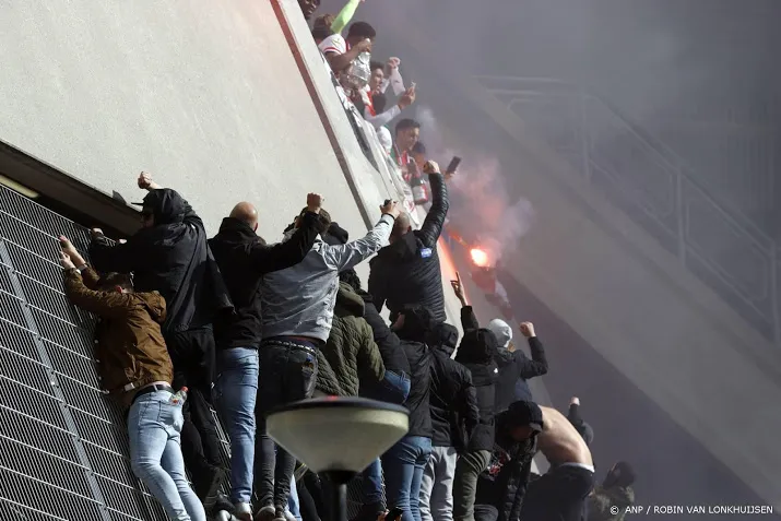 amsterdamse vvd wil uitleg over kampioensfeest ajax