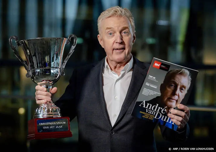 andre van duin is omroepman van het jaar 2021