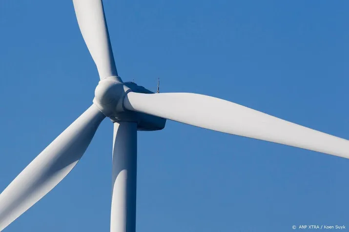 anti windmolenactivist nieboer begint partij