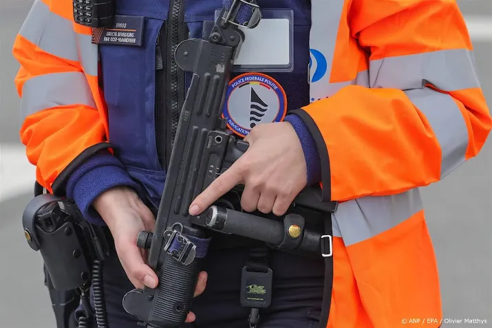 antwerpse politie pakt weer vijf jonge nederlandse drugs uithalers
