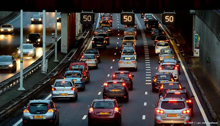 anwb waarschuwt voor vakantiedrukte buitenland