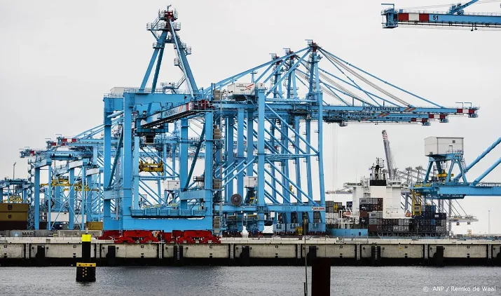 apm wil containerterminal op tweede maasvlakte uitbreiden