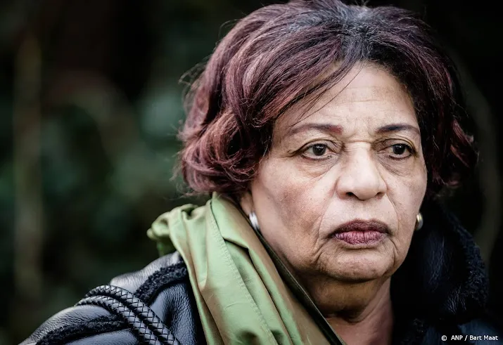applaus tijdens zaak over excuses we snappen hijgerigheid niet