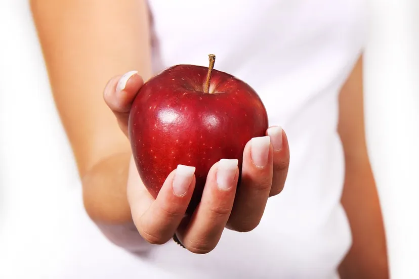 apple 2391 960 720