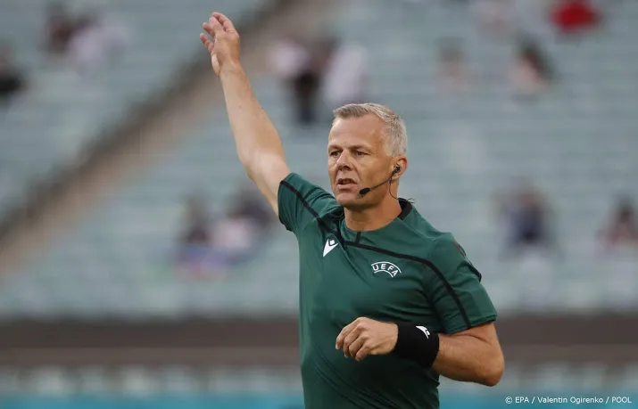arbiter kuipers wil na geslaagde ek finale mogelijk toch door