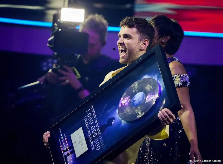 arcade van duncan laurence is platina in amerika