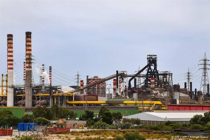 arcelormittal trekt zich definitief terug uit italiaanse fabriek