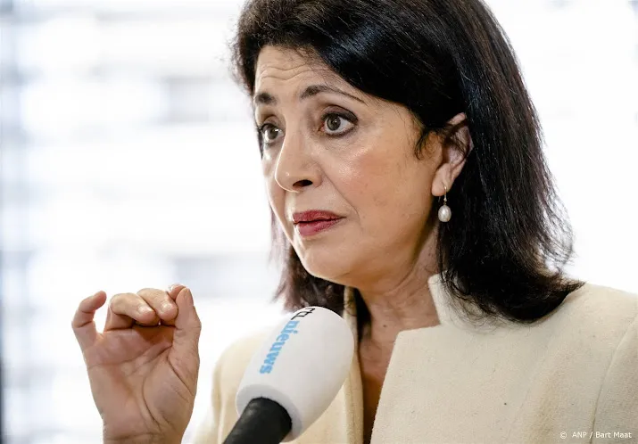 arib noemt onderzoek uiting van achterbakse politiek