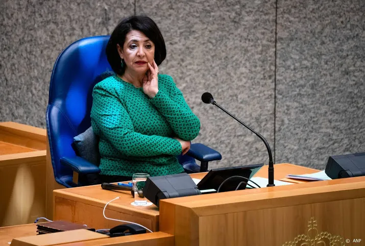 arib wil in gesprek met rutte na woede over toeslagennotitite