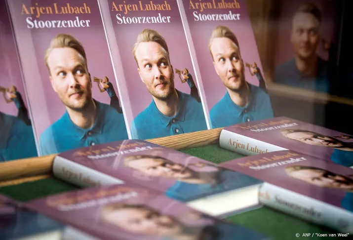 arjen lubach bereikt nummer 1 op bestsellerlijst