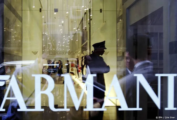 armani verkocht kwart minder in coronajaar