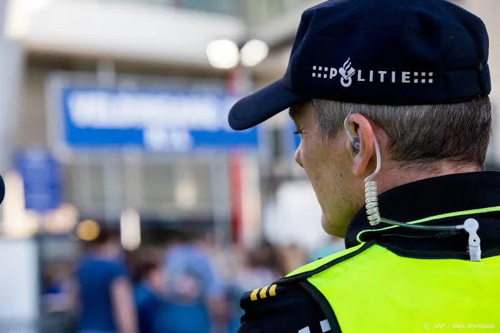 arrestaties bij voetbalstadion enschede