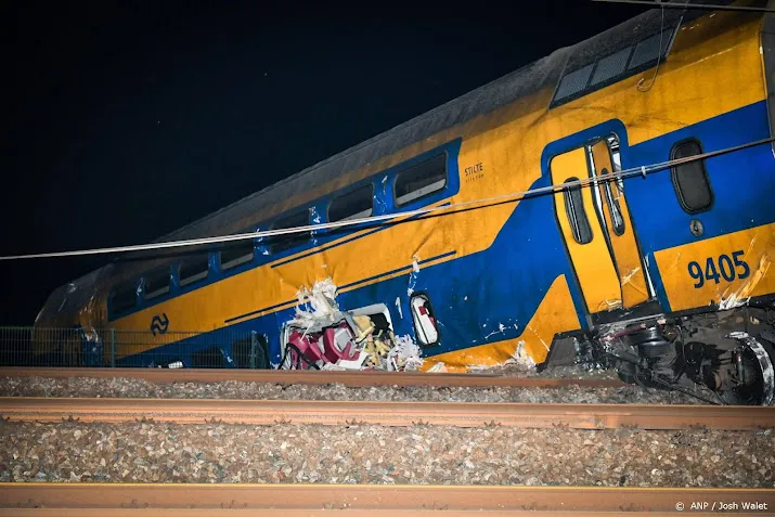 arts gevoel zei dat ik hulp moest bieden na treinongeluk
