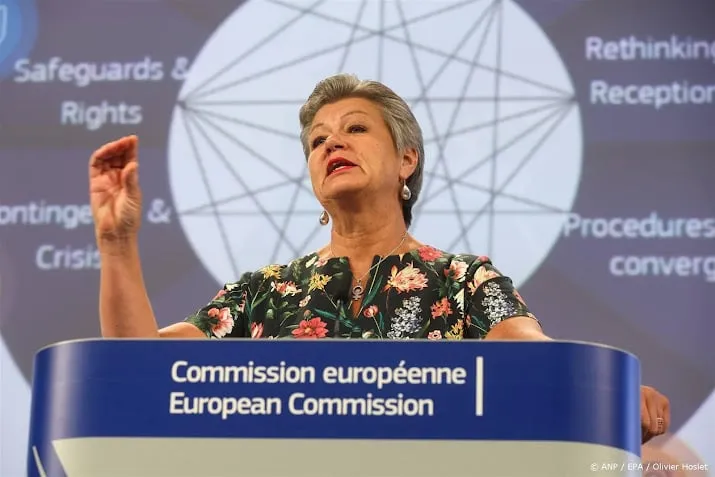 asielcrisis uitroepen kan niet zomaar zegt europese commissie