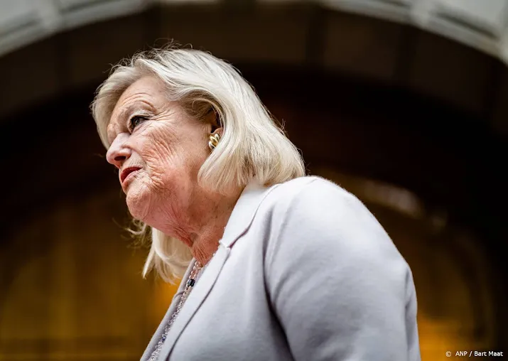 asielopvang vol staatssecretaris sluit crisisnoodopvang niet uit