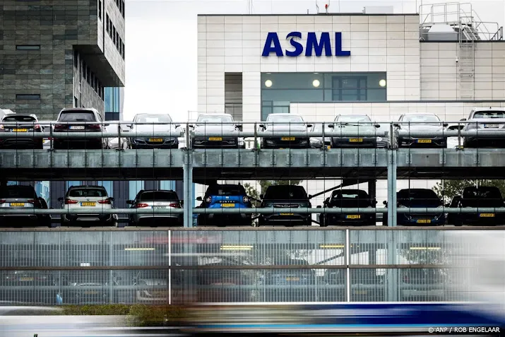 asml hard omlaag op damrak na teleurstellend kwartaalbericht