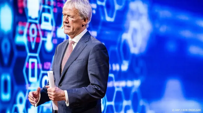 asml topman kijkt na gesprek in torentje vooral naar tweede kamer