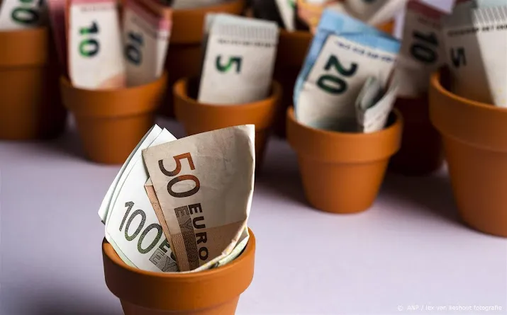 asn bank regiobank en sns verhogen opnieuw spaarrente