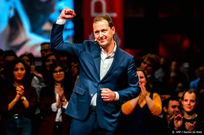 asscher nederland mist leider als wim kok