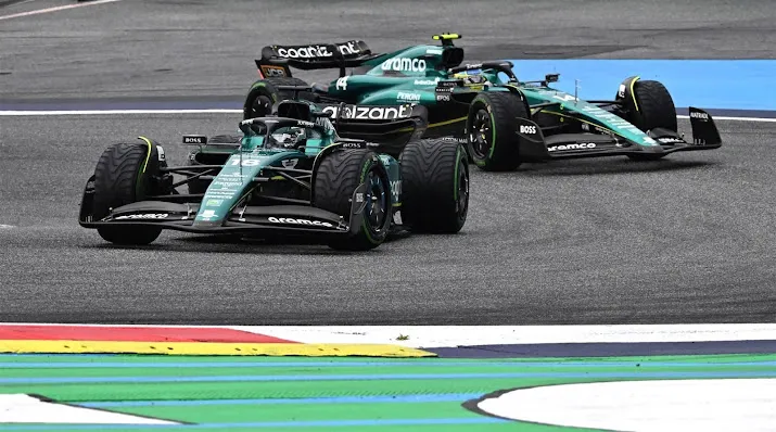 aston martin krijgt gelijk uitslag gp van oostenrijk aangepast