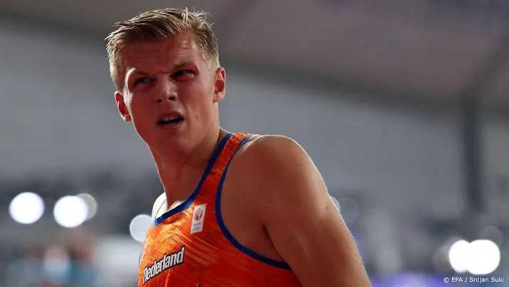 atleet smidt naar halve finales 400 meter horden