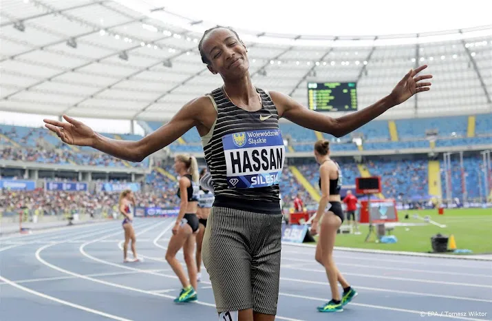 atlete hassan debuteert op 23 april in londen op de marathon