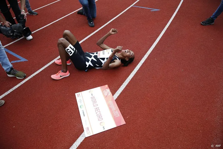 atlete hassan verbetert in hengelo wereldrecord 10 000 meter