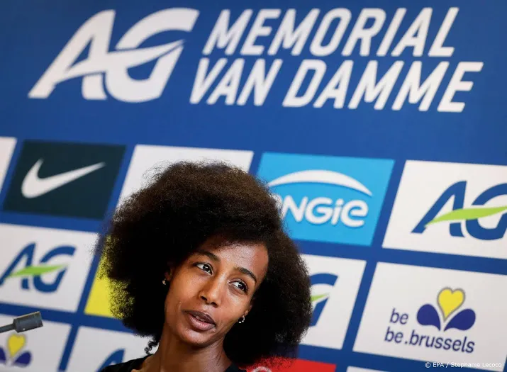 atlete hassan verbetert werelduurrecord naar 18930 kilometer