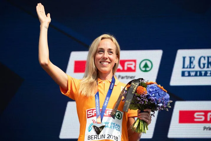 atlete krumins loopt dam tot damloop
