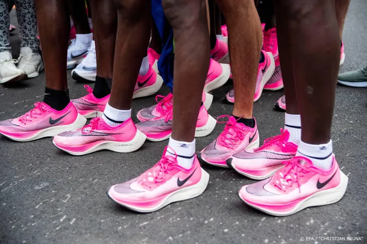 atletiekfederatie ziet oneerlijk voordeel in recordschoen nike