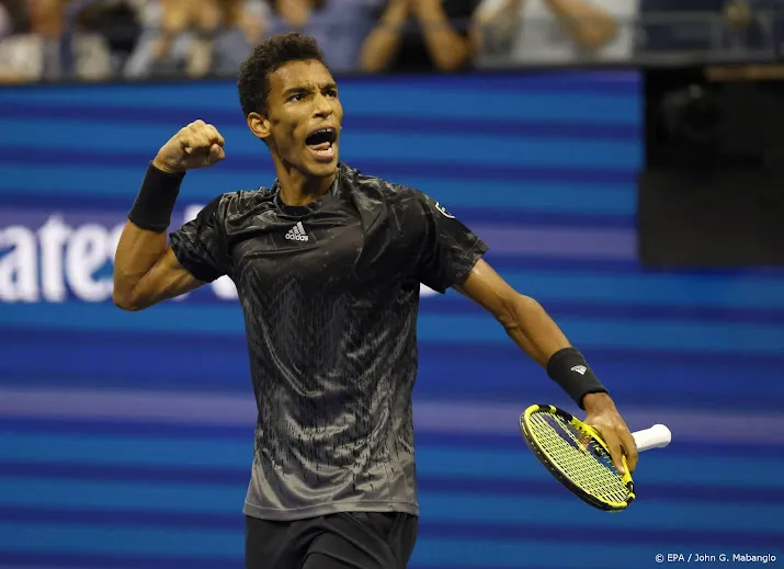 auger aliassime naar halve finale us open na opgave alcaraz
