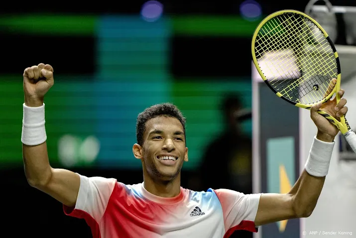 auger aliassime ten koste van roeblev naar tennisfinale in ahoy