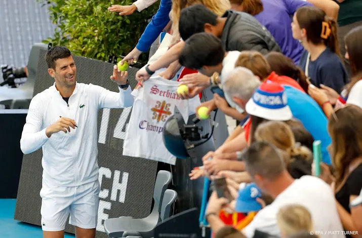 australian open verbant fans bij respectloos gedrag naar djokovic