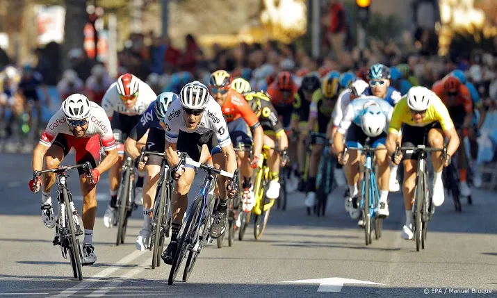 australier hamilton pakt zege coppi e bartali