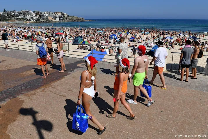 australiers spenderen recordbedrag voor feestdagen