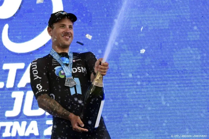 australische wielrenner welsford wint vierde etappe renewi tour
