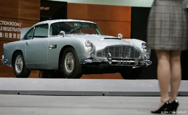 autobouwer aston martin flink in het rood door coronacrisis