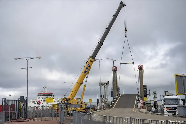autobrug holwert nog niet vrijgegeven nieuwe problemen opgedoken