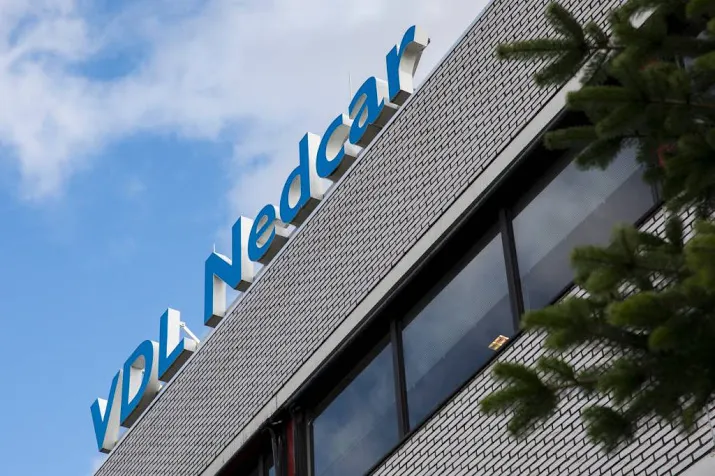 autofabriek helpt vdl aan forse omzetgroei