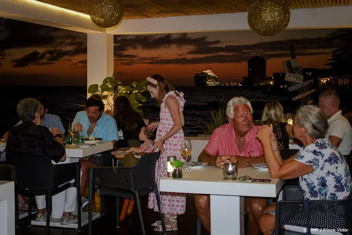 avondklok en andere coronamaatregelen op curacao afgeschaft
