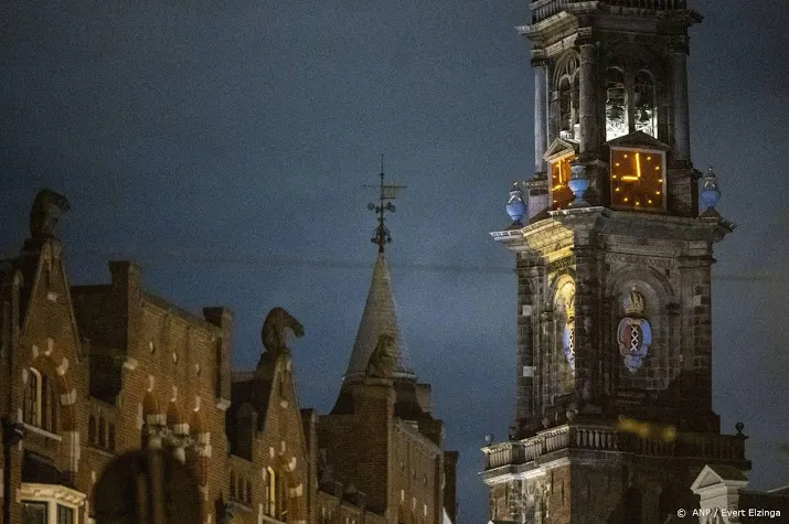 avondklok tot 30 maart grotere versoepelingen pas eind maart