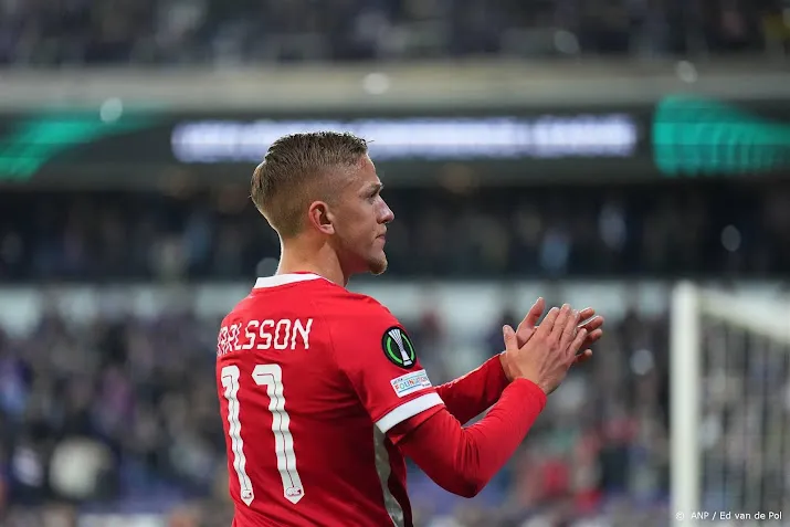 az coach jansen houdt hoop op snelle rentree karlsson