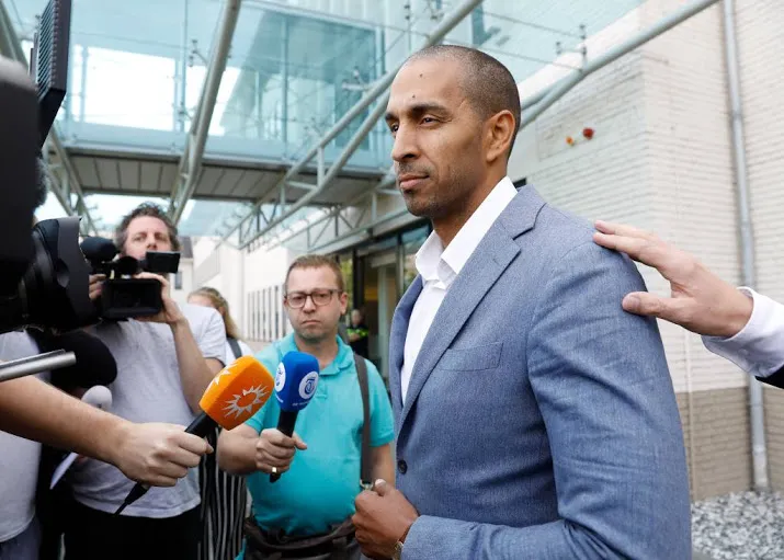 b ontkent betrokkenheid bij dood nicky