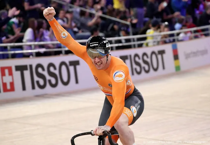 baanrenner van den berg met teamsprinters naar spelen