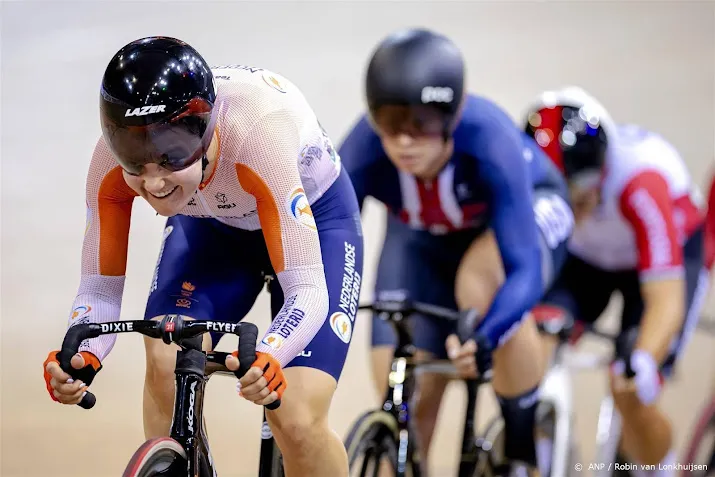 baanrenster van der duin sluit nations cup af naast het podium
