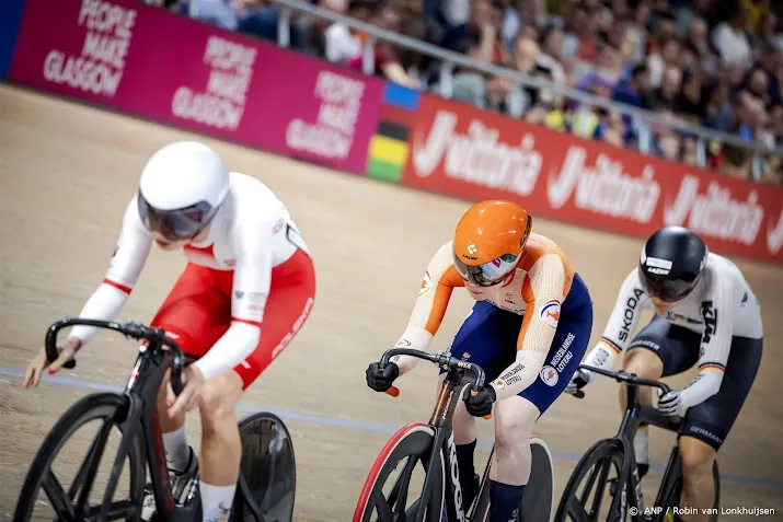 baanwielrenster van de wouw mist medaille in wk finale keirin