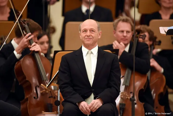 bach fans komen musici tegemoet