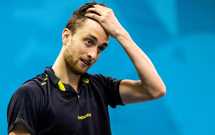badmintonner arends weer onder het mes