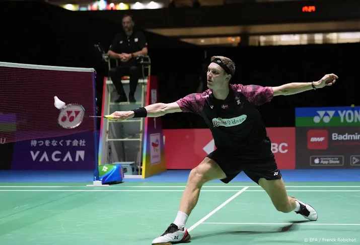 badmintonner axelsen overtuigend voor tweede keer wereldkampioen