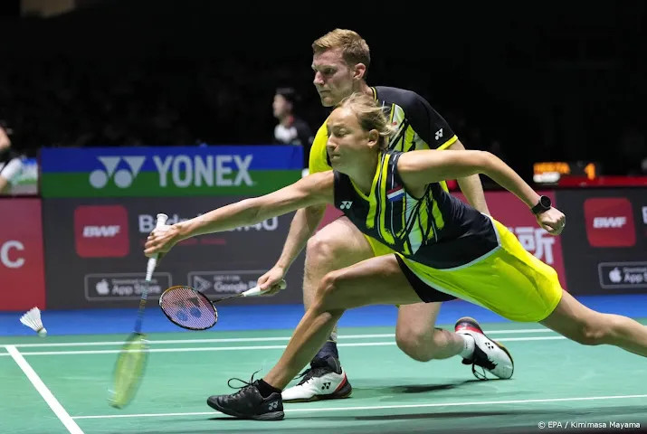 badmintonners tabeling en piek naar finale gemengd dubbelspel